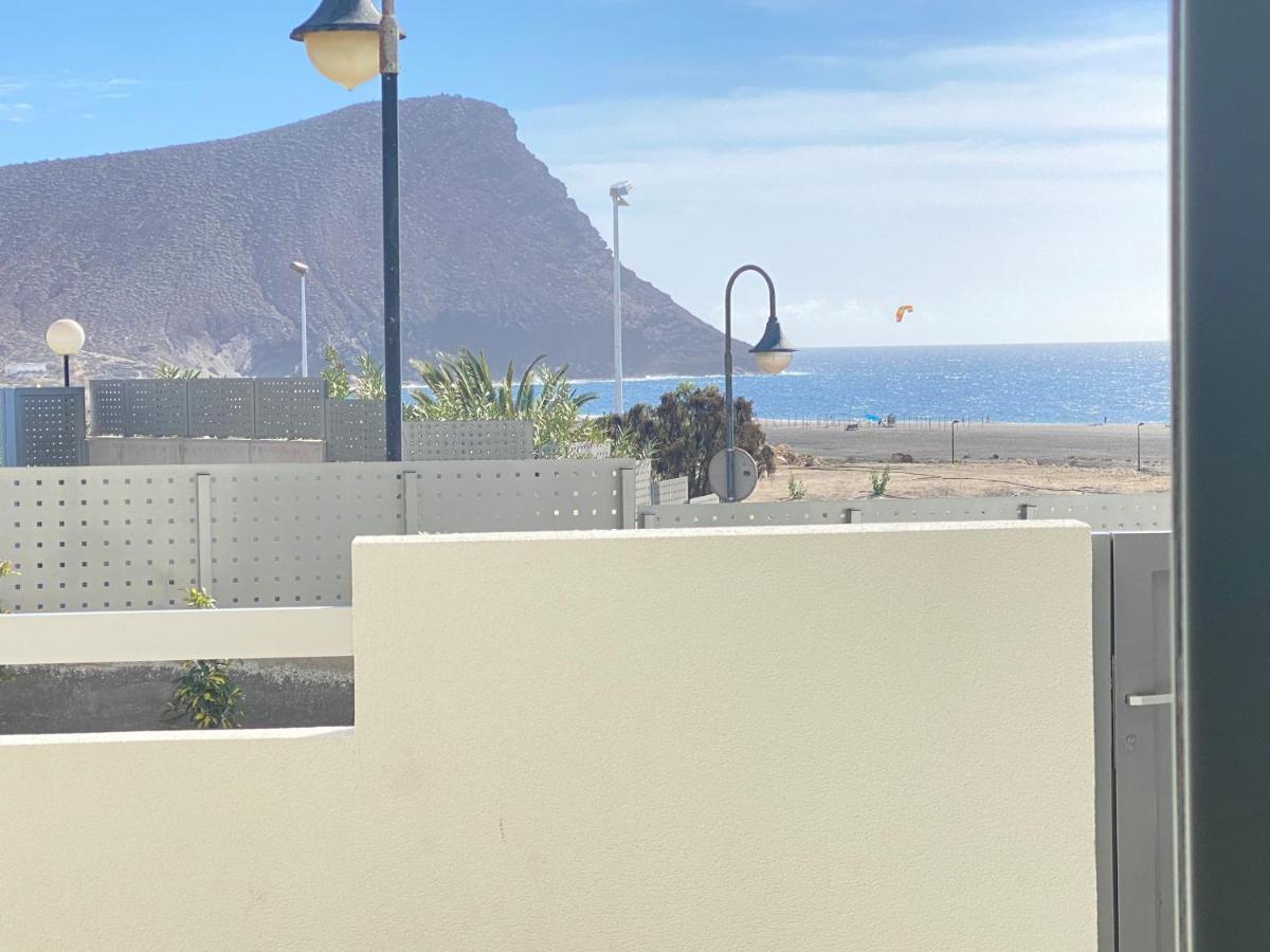 A Beautiful Apartment With A Beach View - La Tejita - El Medano Eksteriør billede