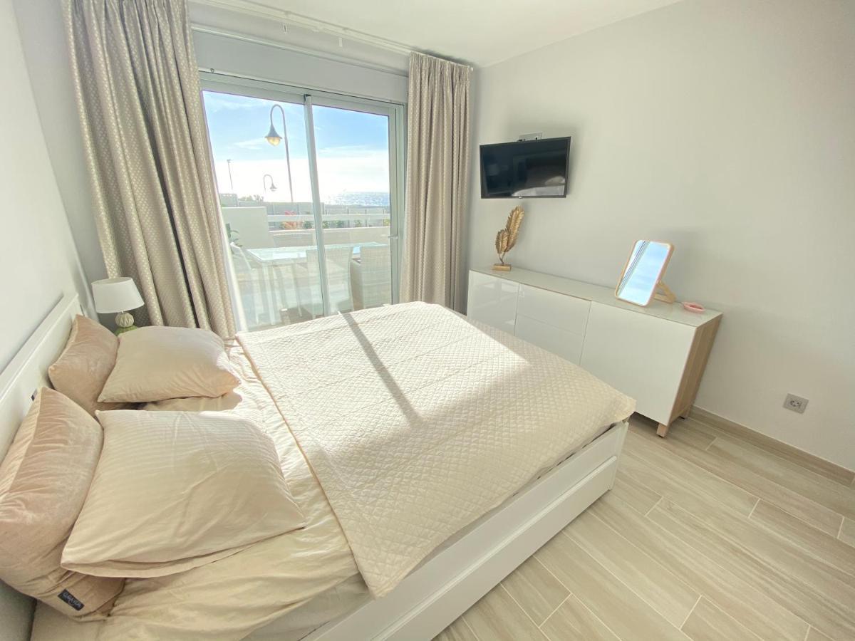 A Beautiful Apartment With A Beach View - La Tejita - El Medano Eksteriør billede